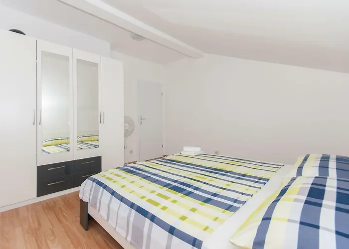 Modern דירה