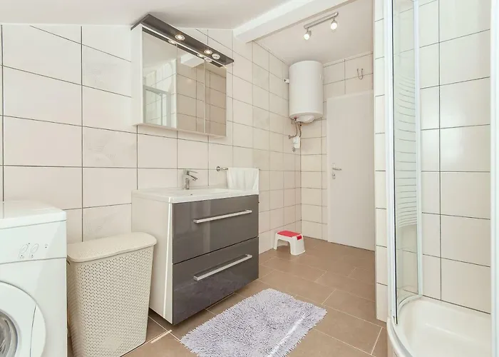 Modern Duće